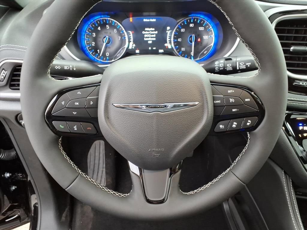 New 2026 Chrysler Pacifica Limited image 20