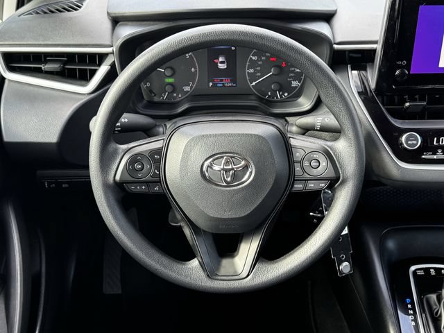 Used 2025 Toyota Corolla LE FWD image 14