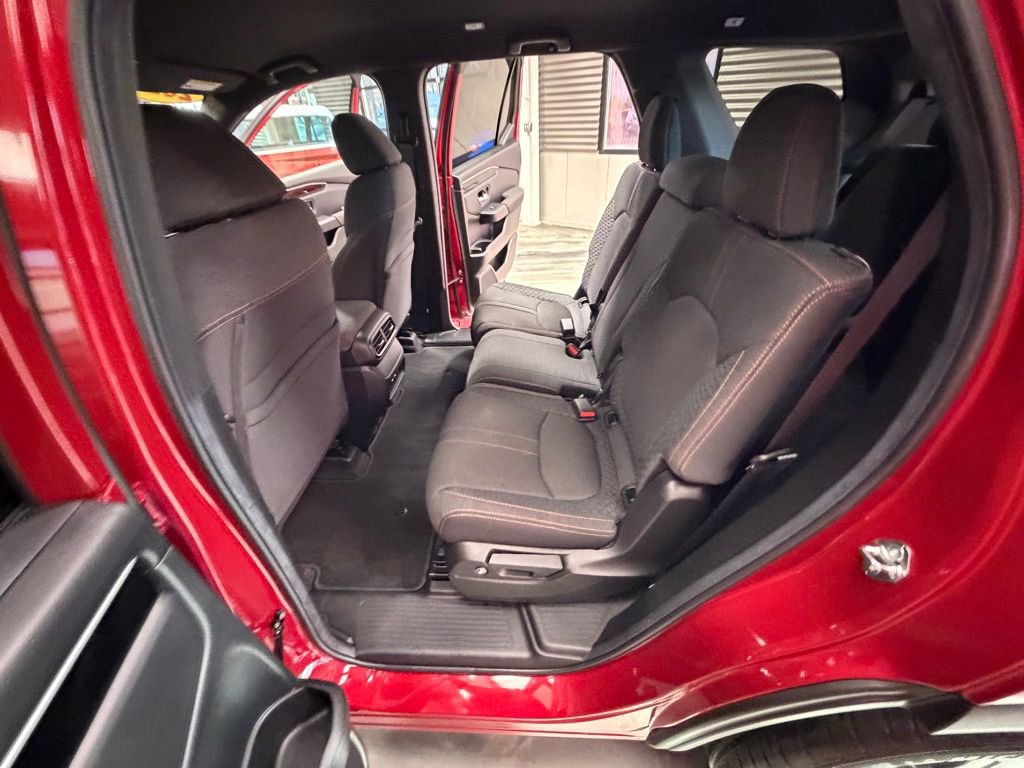 Used 2025 Honda Pilot Sport image 52