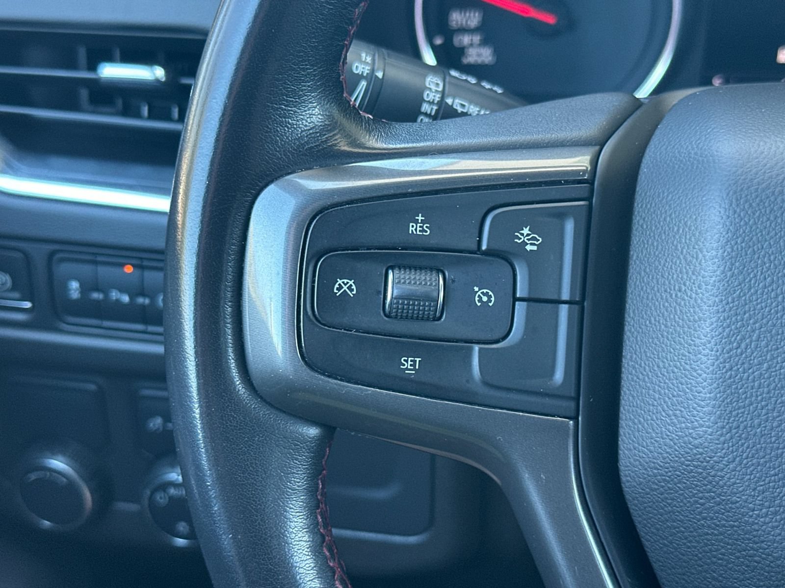 Used 2021 Chevrolet Tahoe RST RWD image 27