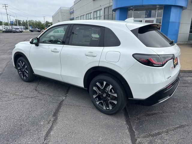 New 2027 Honda HR-V EX-L image 2