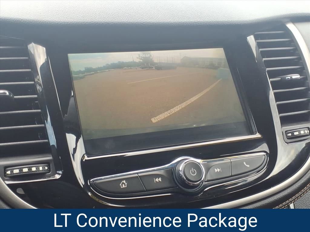Certified 2018 Chevrolet Trax LT w/ LT Convenience Package FWD image 3