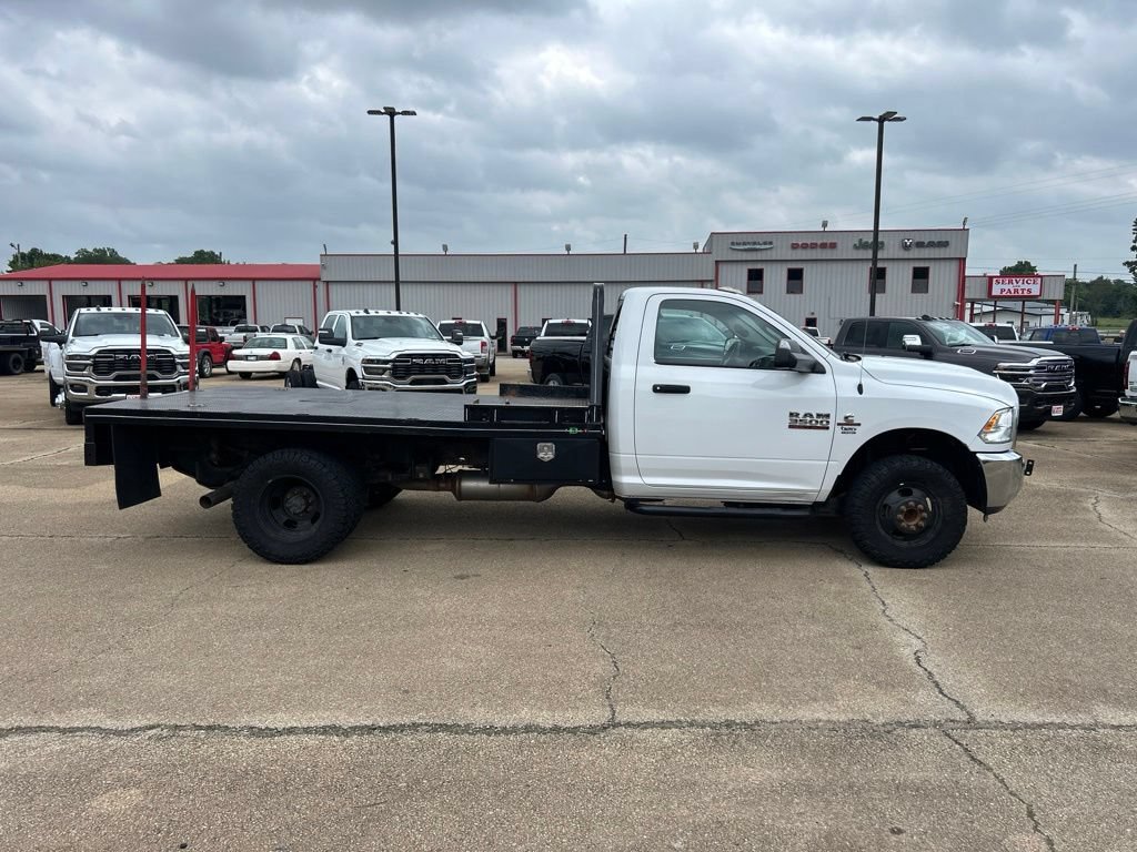 Used 2018 RAM 3500 Tradesman w/ Chrome Appearance Group AWD/4WD image 4