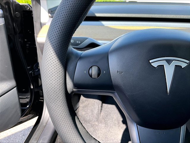 Used 2022 Tesla Model 3 Long Range AWD/4WD image 19