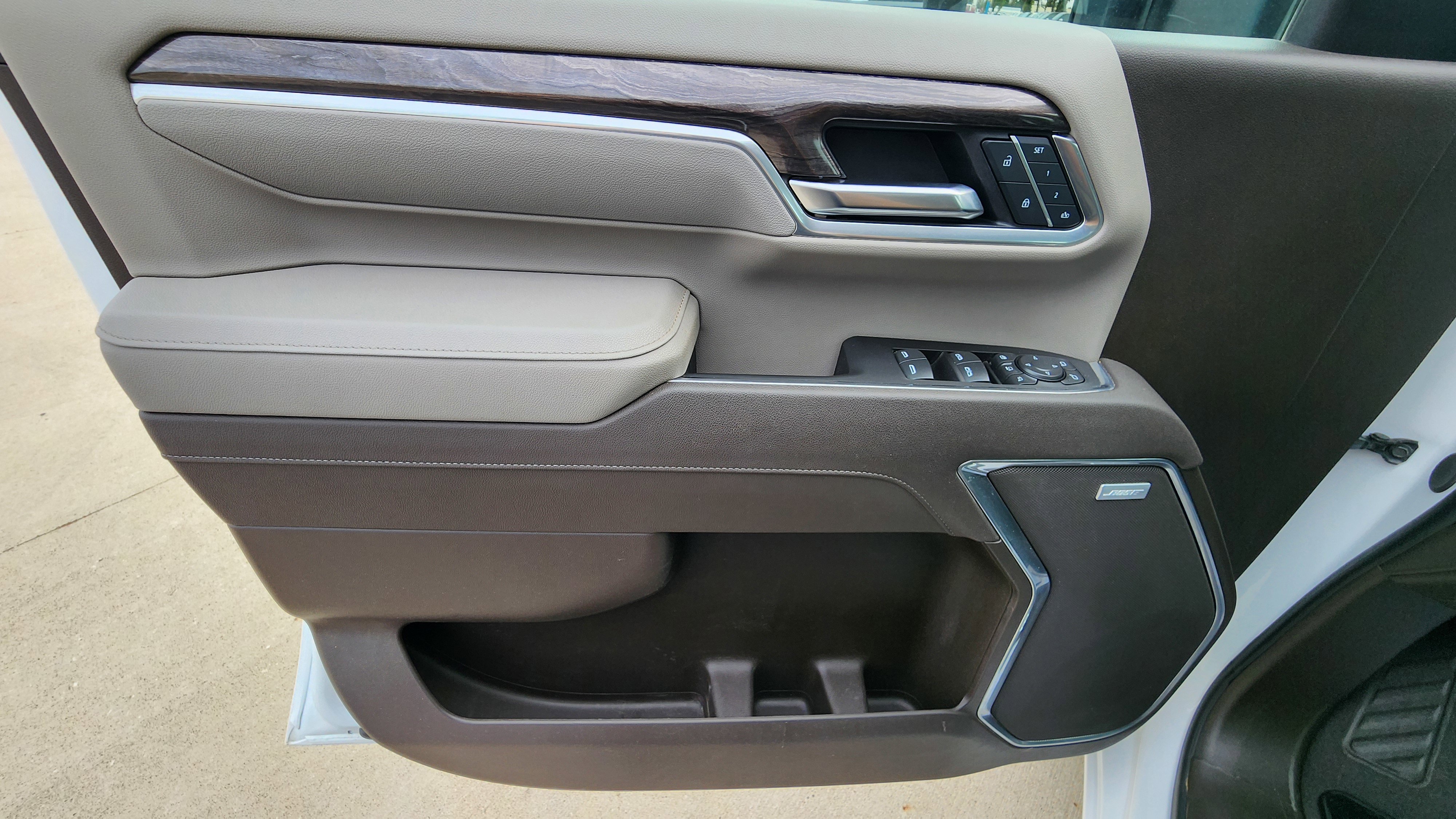 Certified 2025 Chevrolet Silverado 3500 LTZ w/ LTZ Premium Package image 10