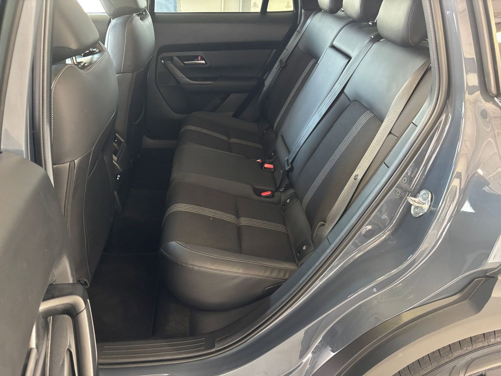 Used 2025 MAZDA CX-50 AWD 2.5 S w/ Preferred Package image 26