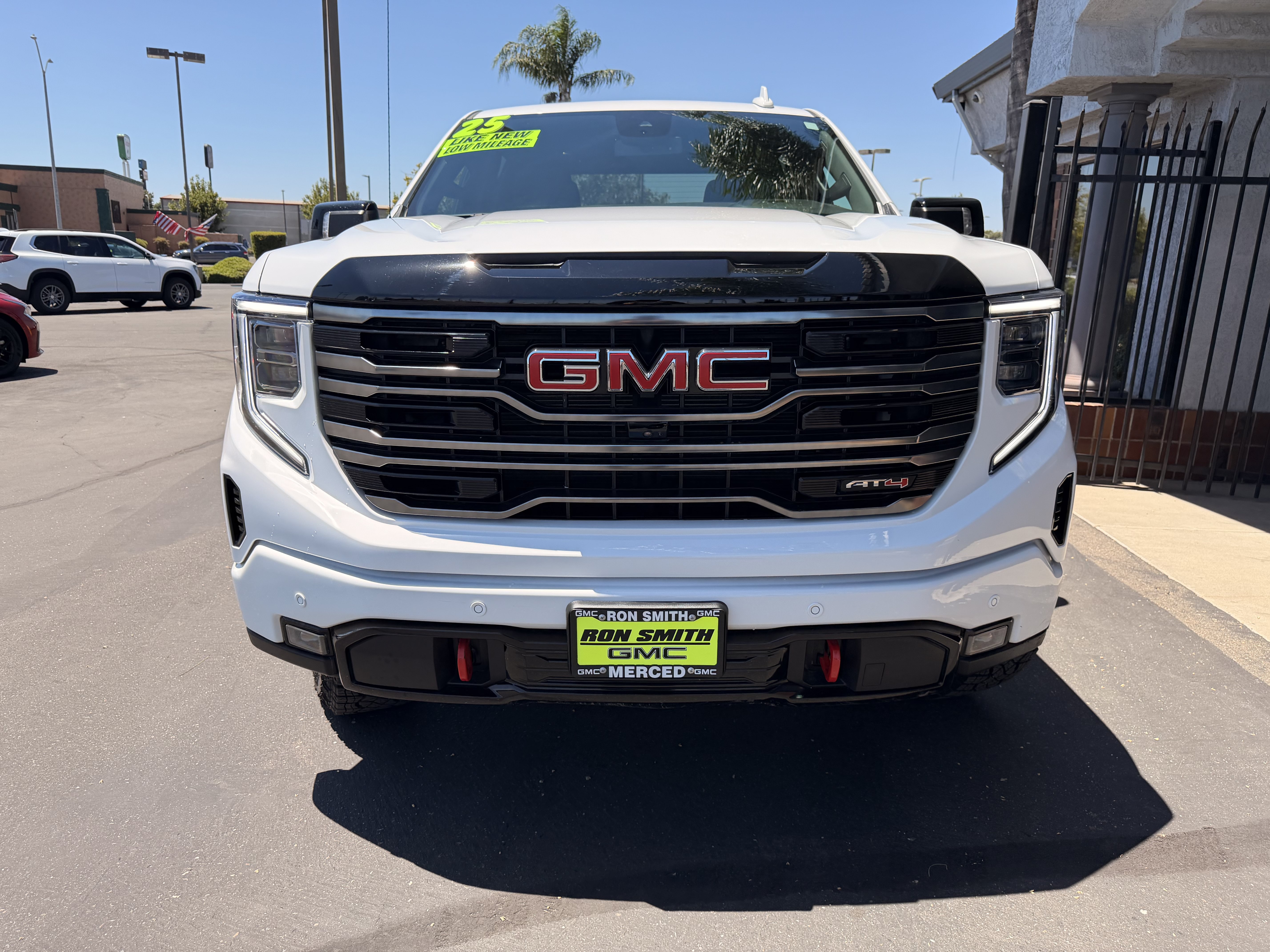 Used 2025 GMC Sierra 1500 AT4 AWD/4WD image 3