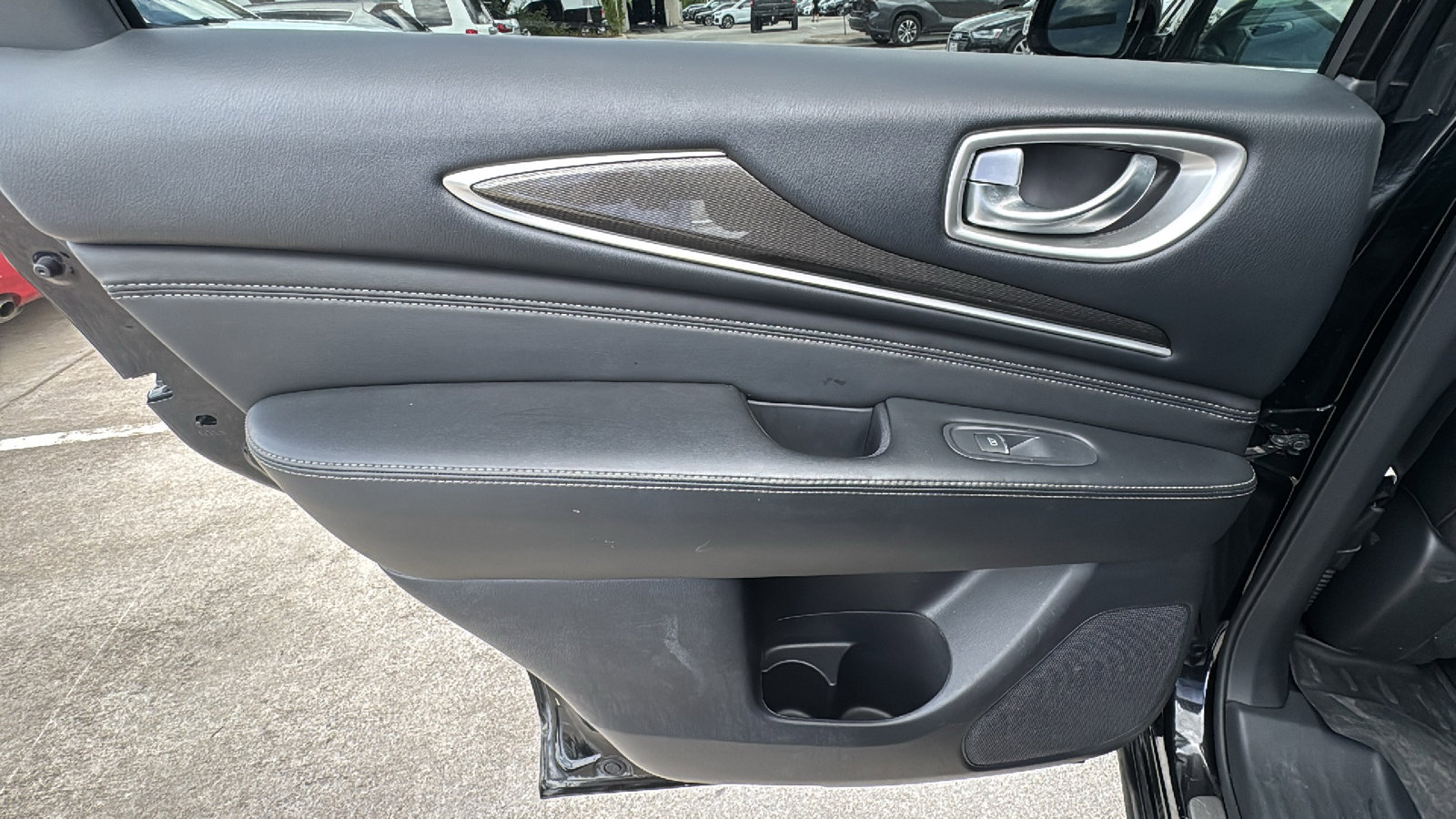 Used 2016 INFINITI QX60 AWD w/ Premium Plus Package image 17