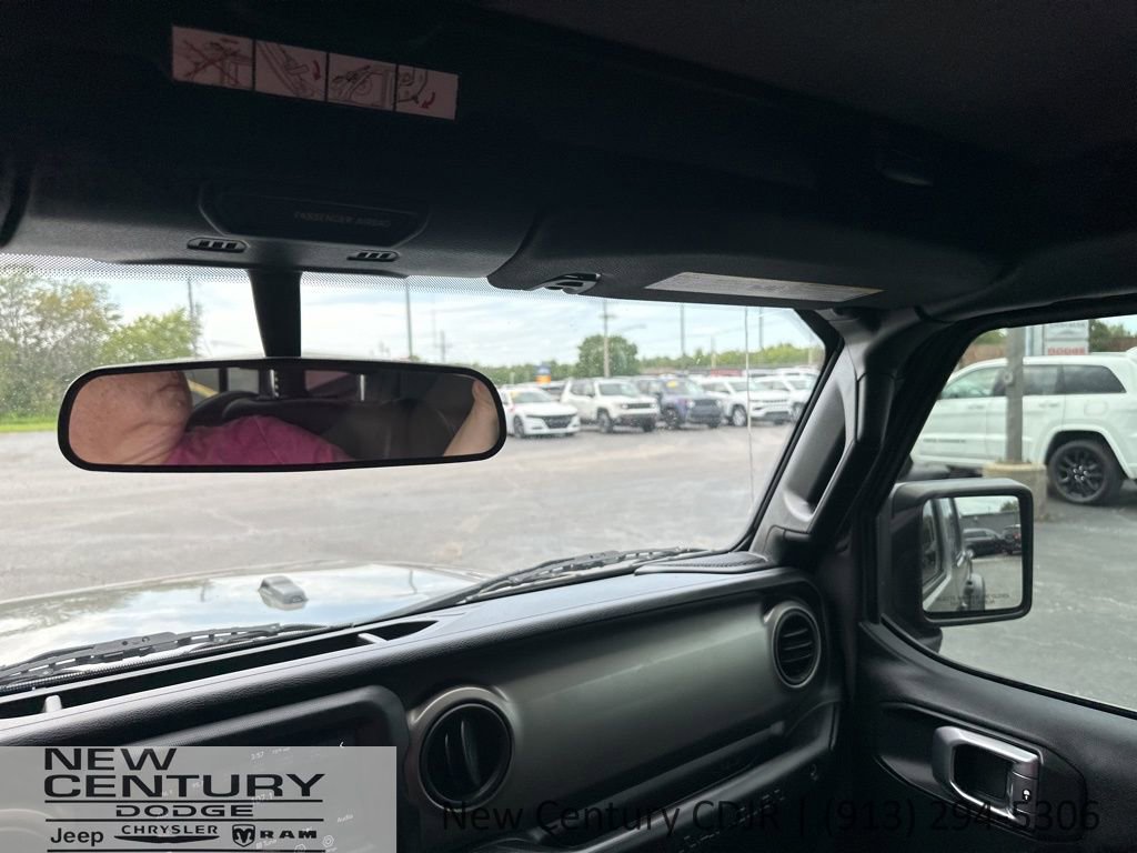Used 2021 Jeep Wrangler Unlimited Sport image 24