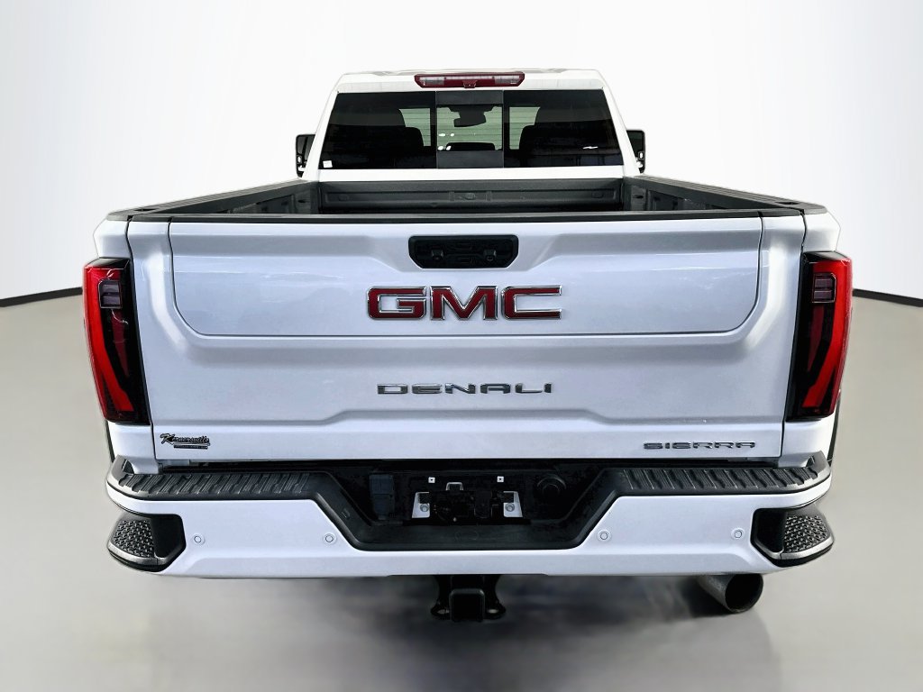 Used 2024 GMC Sierra 3500 Denali AWD/4WD image 6