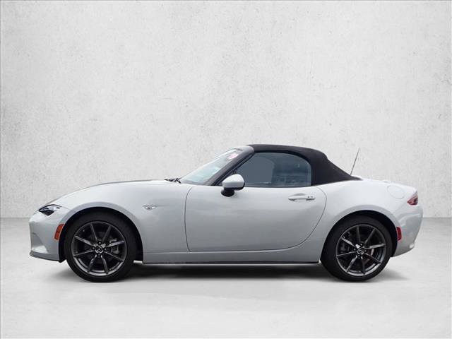 Used 2019 MAZDA MX-5 Miata Grand Touring RWD video 2