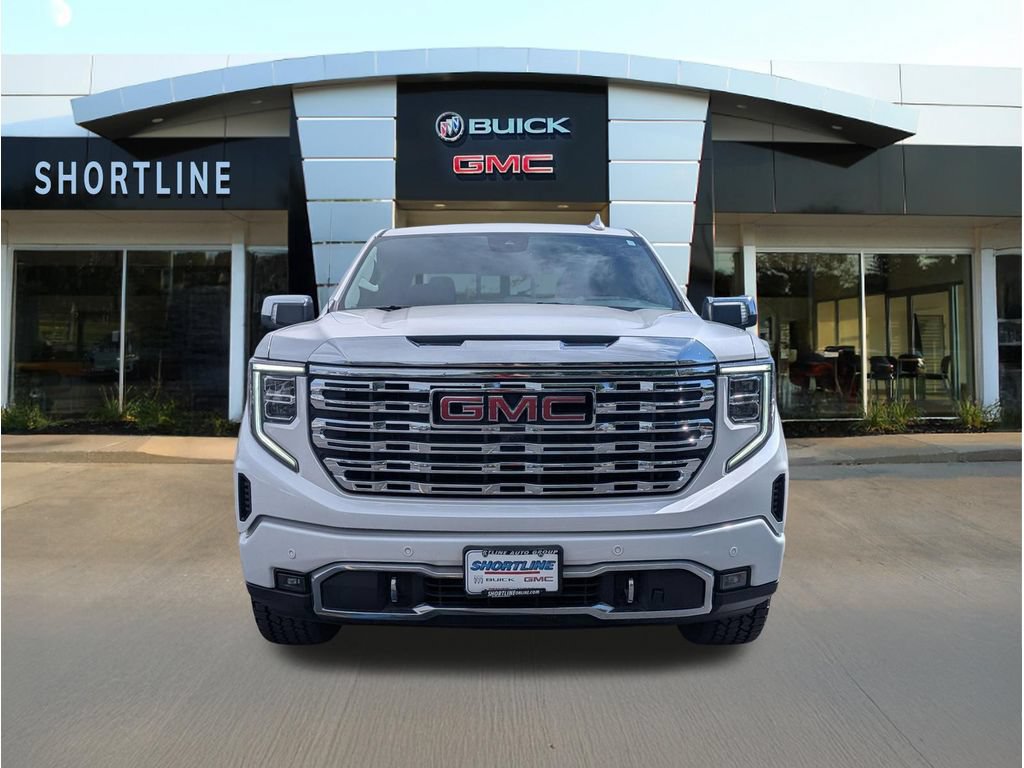 Used 2025 GMC Sierra 1500 Denali w/ Denali Reserve Package AWD/4WD image 10