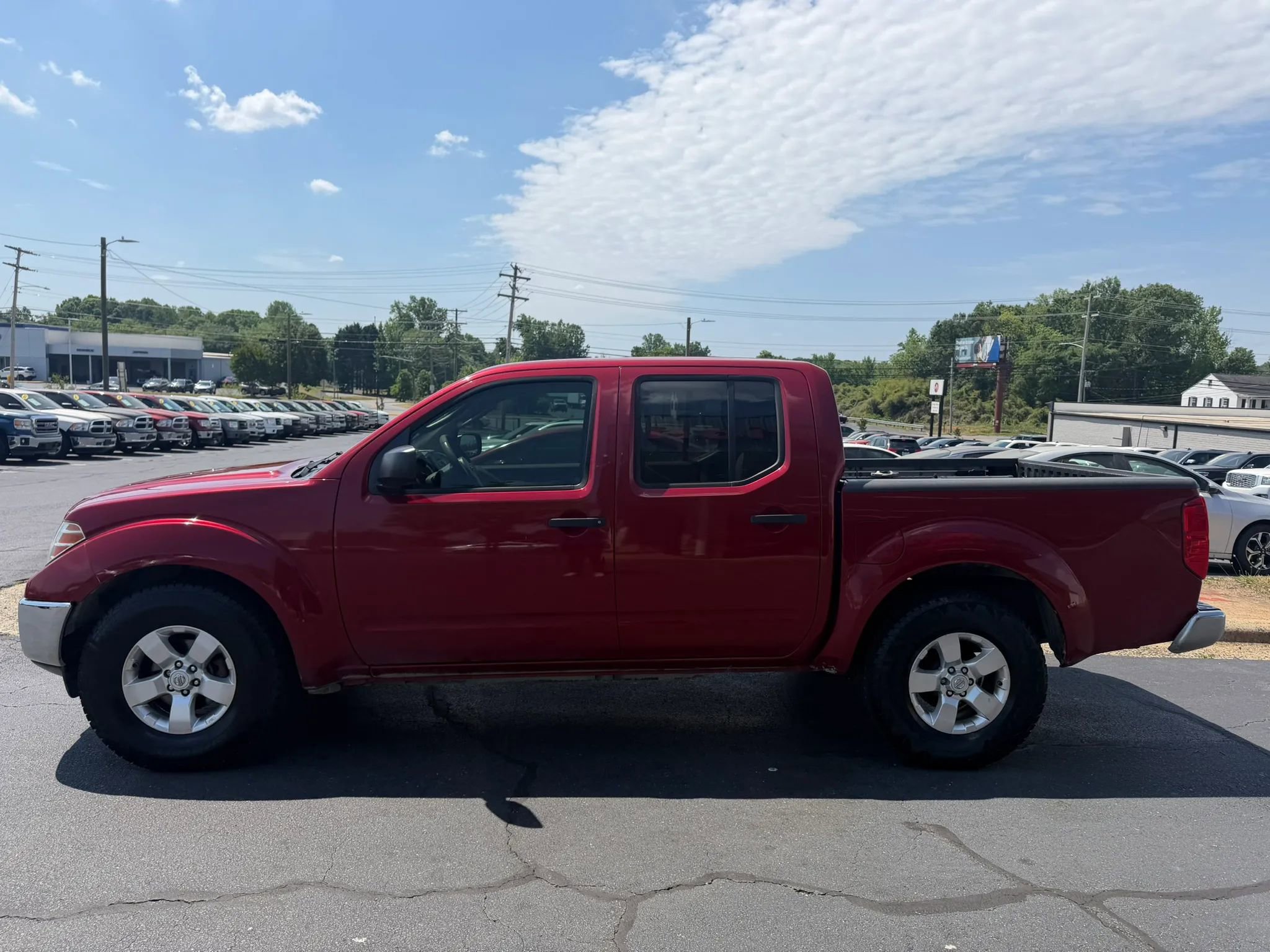 Used 2010 Nissan Frontier SE RWD image 4