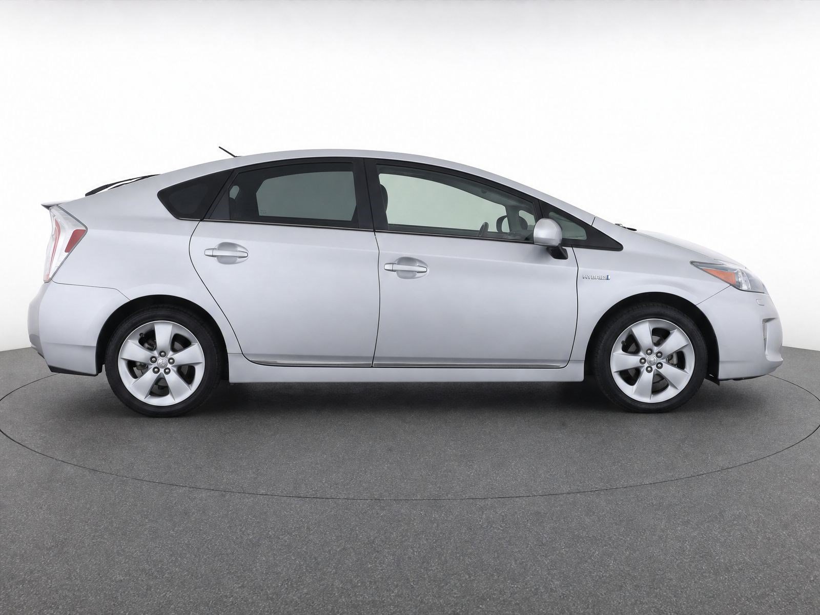 Used 2013 Toyota Prius Five FWD image 8