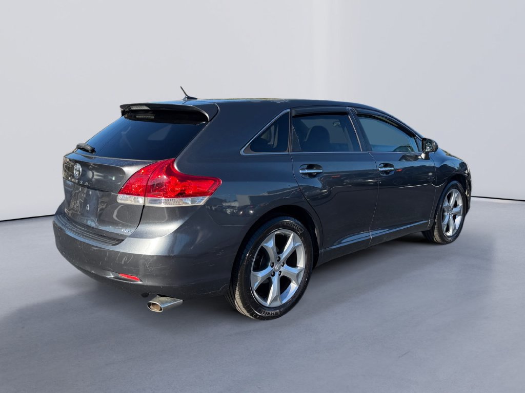 Used 2009 Toyota Venza AWD image 3