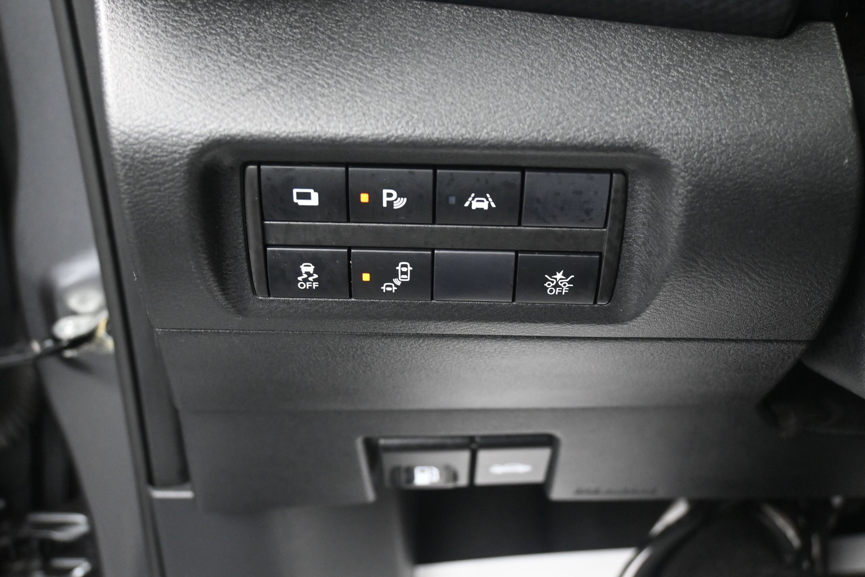 Used 2024 Nissan Kicks S FWD image 19