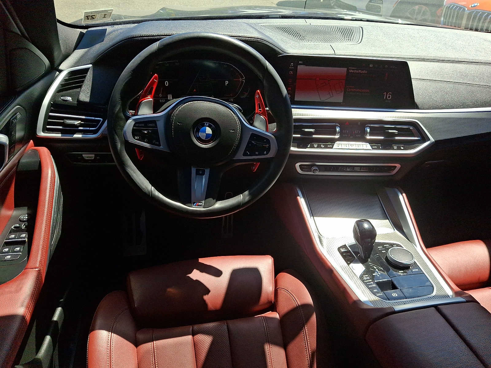 Used 2022 BMW X6 xDrive40i w/ M Sport Package AWD/4WD image 11
