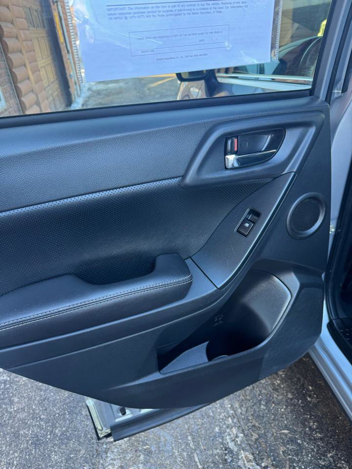 Used 2015 Subaru Forester 2.0XT Touring image 16