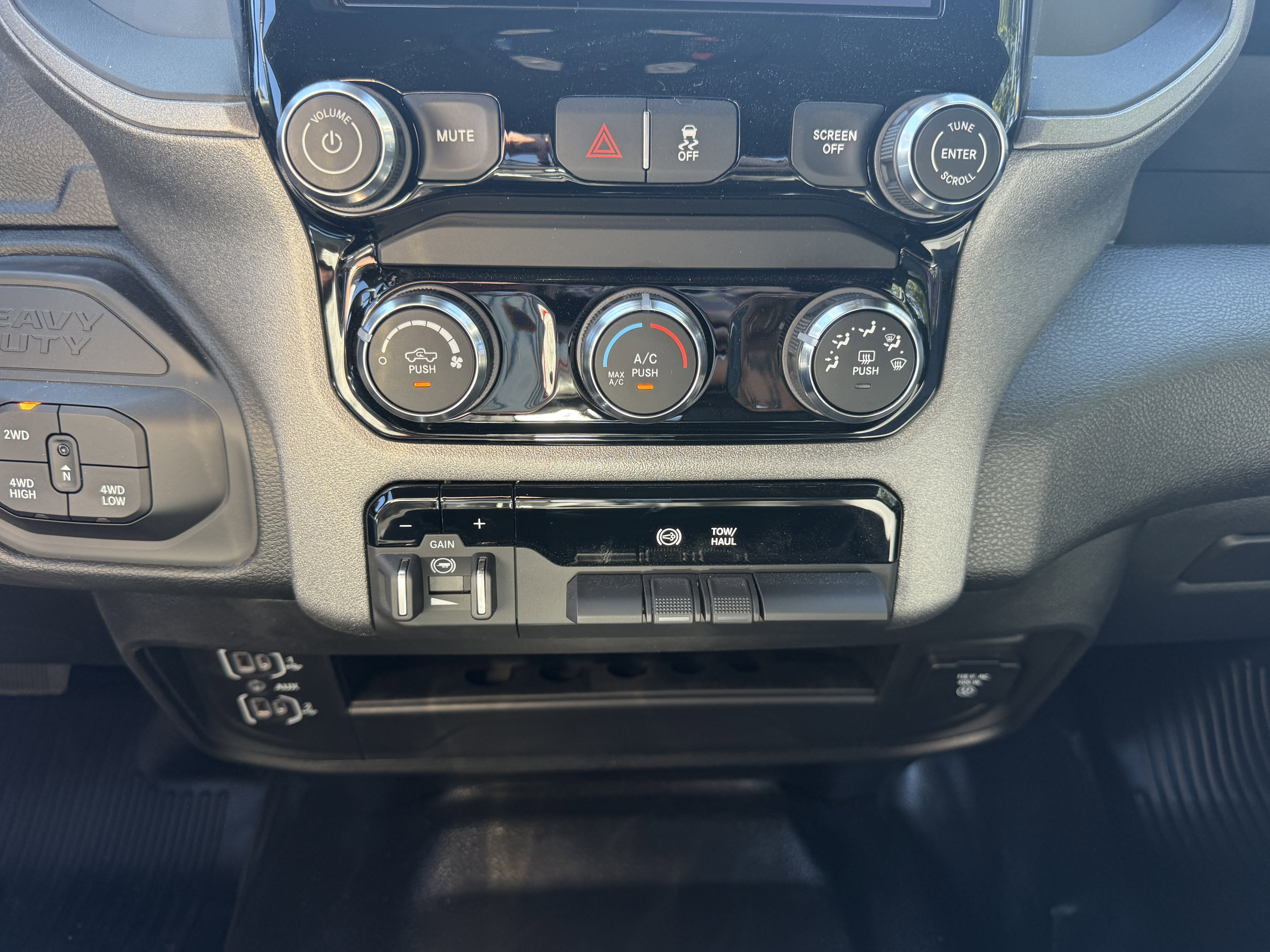 New 2026 RAM 3500 Tradesman image 13