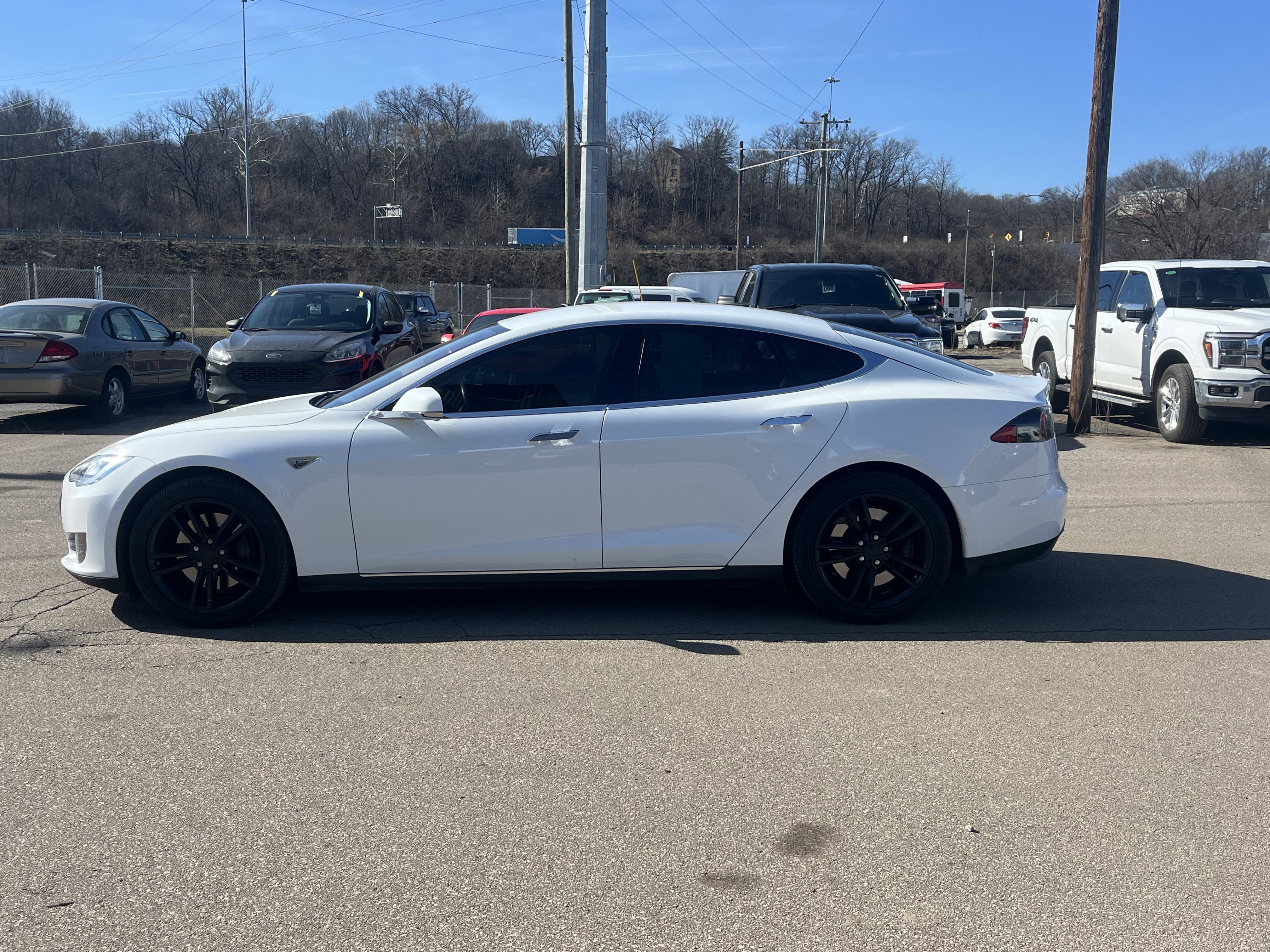 Used 2014 Tesla Model S 60 image 4