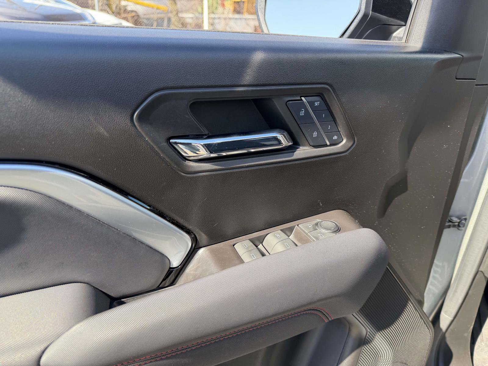 Certified 2024 Chevrolet Colorado Z71 w/ Z71 Convenience Package 2 image 18