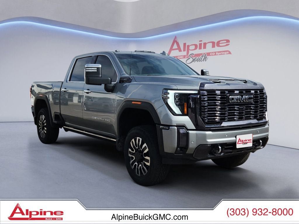 Used 2024 GMC Sierra 2500 Denali Ultimate AWD/4WD image 7