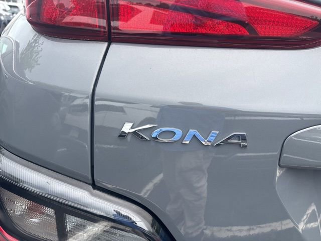 Used 2023 Hyundai Kona SE w/ Cargo Package FWD image 12