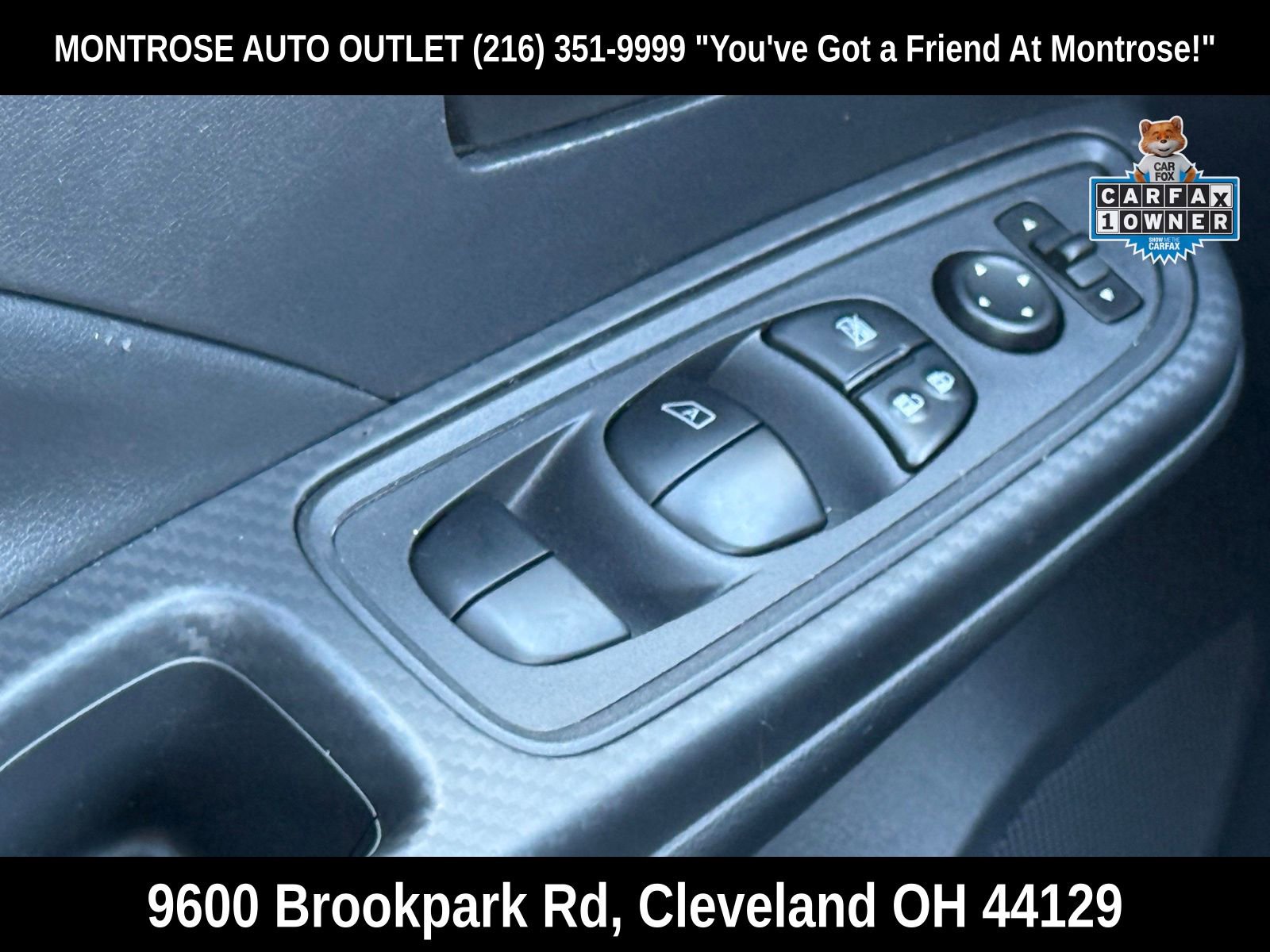 Used 2025 Nissan Versa S w/ Trunk Package image 31