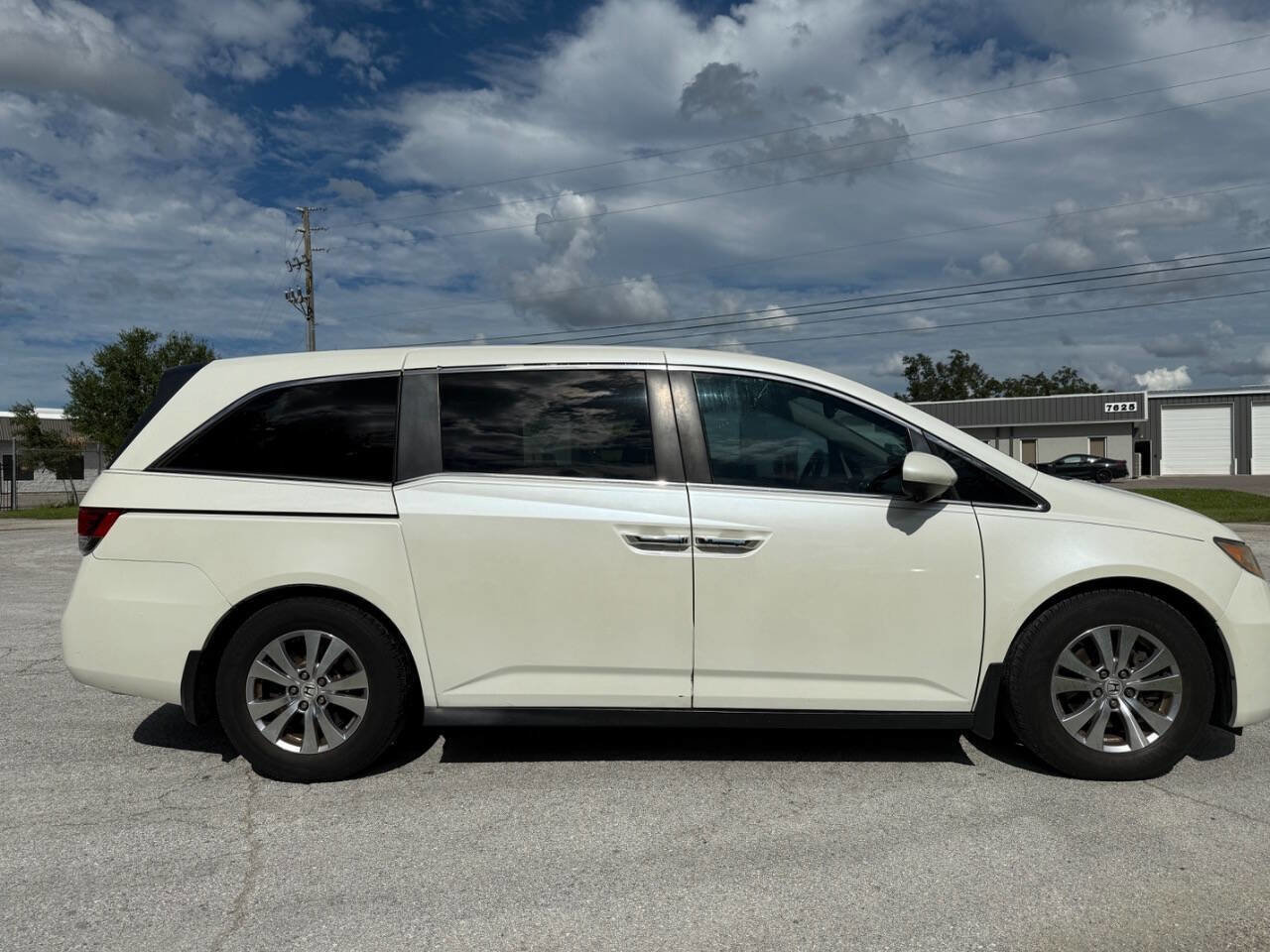 Used 2014 Honda Odyssey EX-L image 2