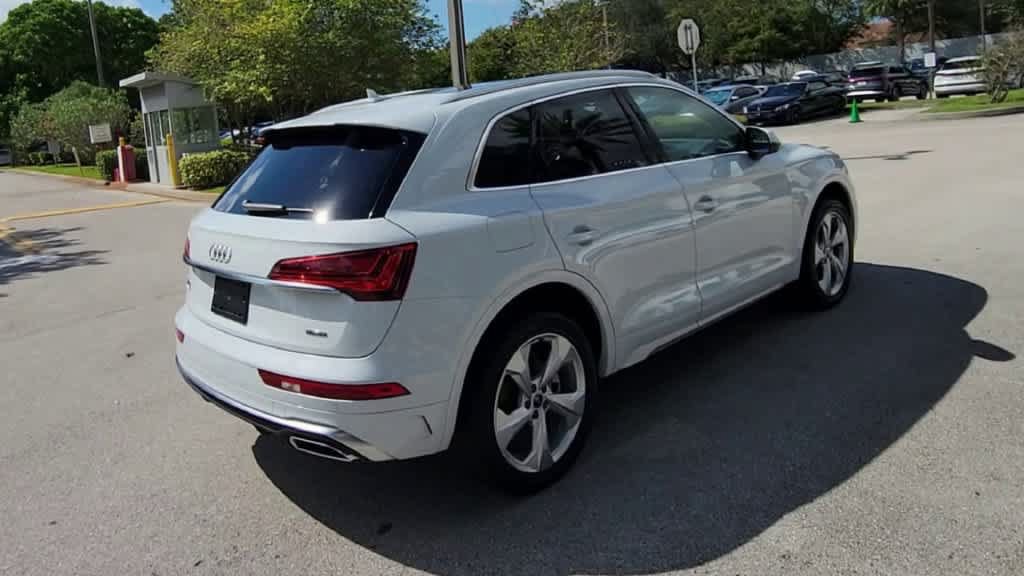 Certified 2024 Audi Q5 2.0T Premium Plus AWD/4WD image 8