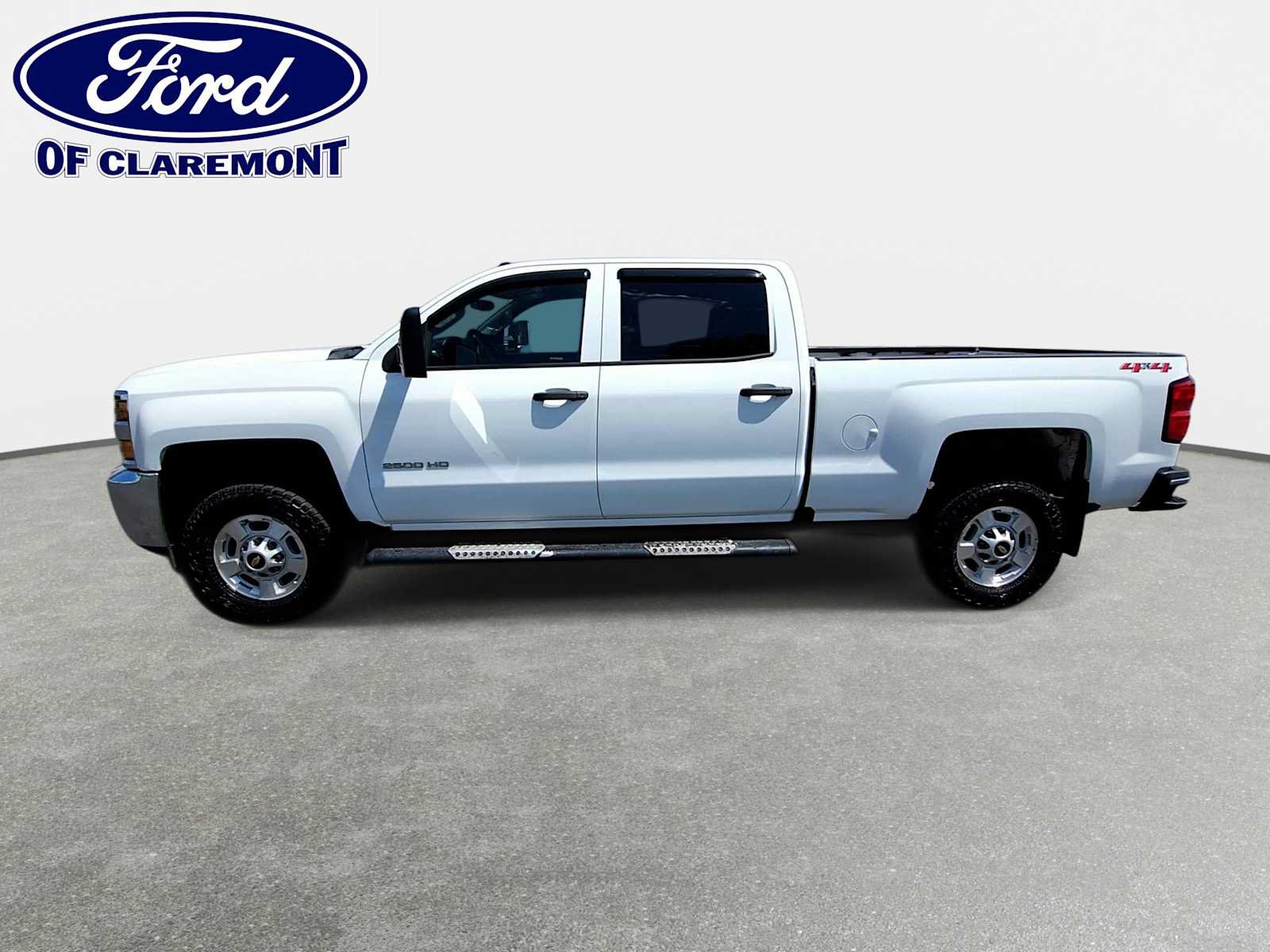 Used 2019 Chevrolet Silverado 2500 W/T w/ Snow Plow Prep Package AWD/4WD image 5