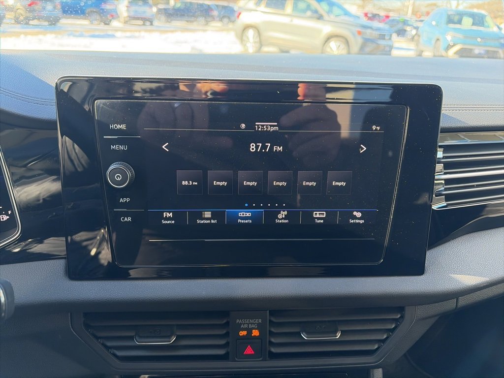 Certified 2025 Volkswagen Jetta S image 17