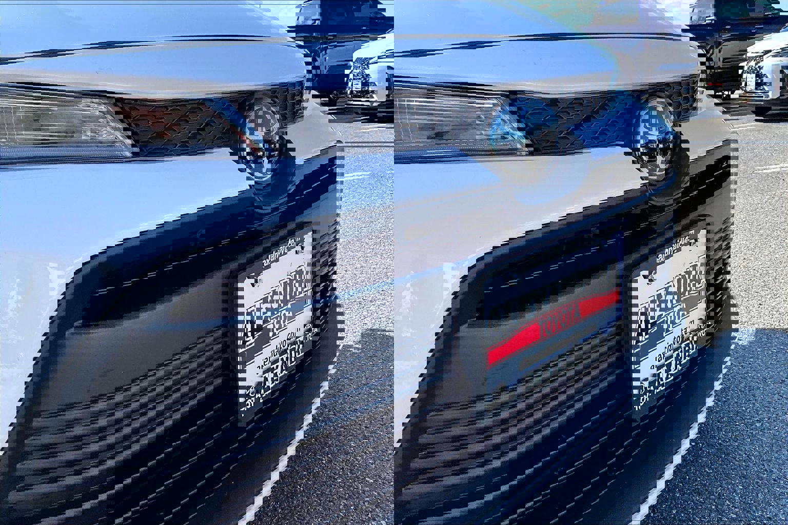 Used 2023 Toyota Corolla LE image 28