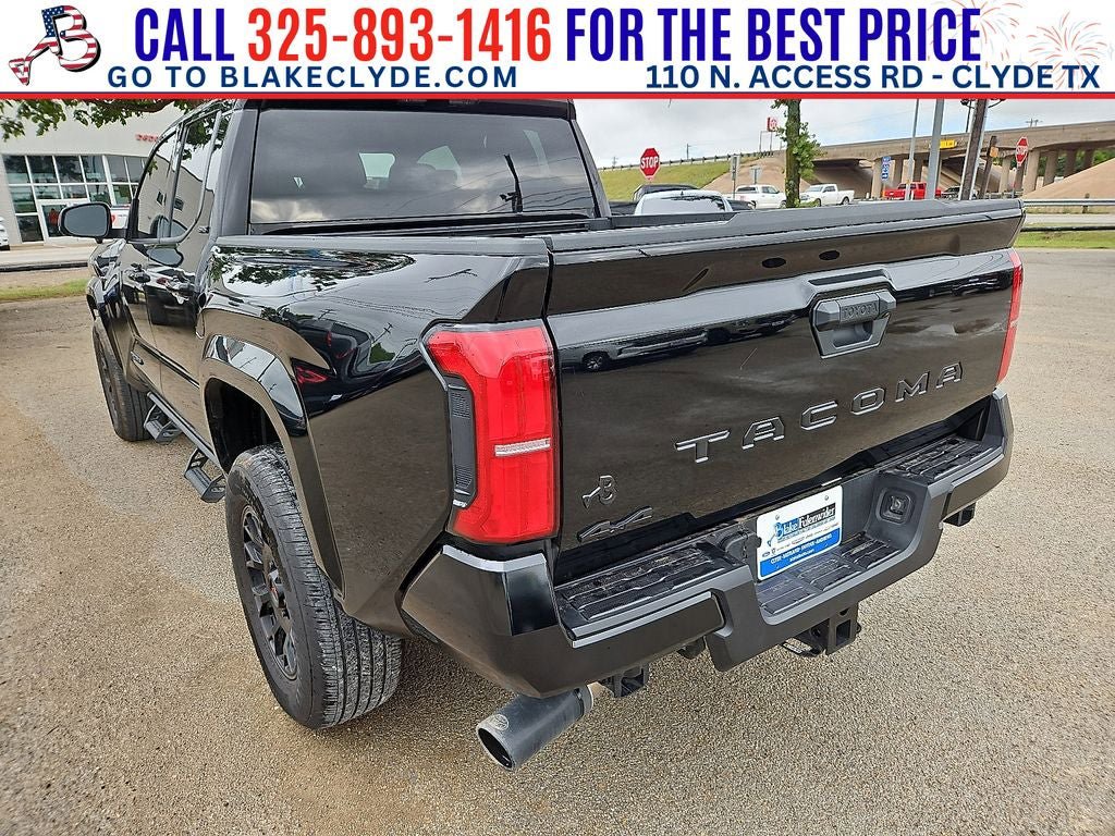 Used 2025 Toyota Tacoma SR5 AWD/4WD image 5
