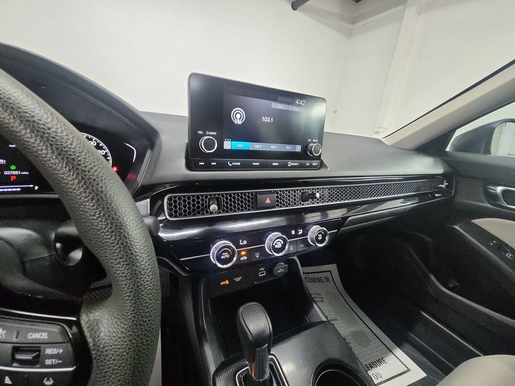 Certified 2022 Honda Civic LX image 17