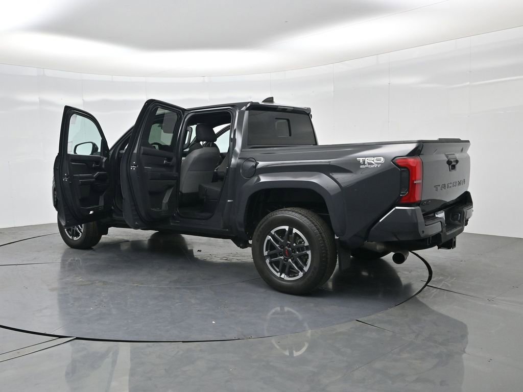 Used 2024 Toyota Tacoma TRD Sport w/ TRD Sport Upgrade Package image 3