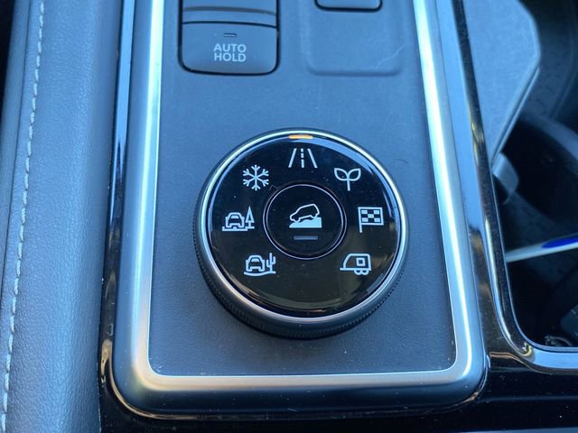 Used 2022 Nissan Pathfinder SL w/ SL Premium Package image 24