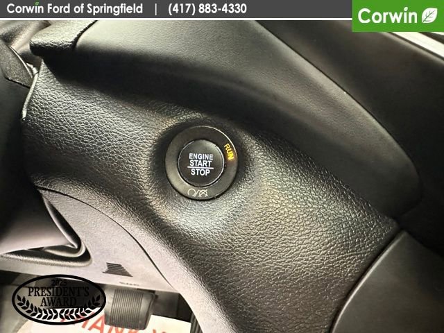 Used 2019 Jeep Cherokee Overland w/ Technology Group image 29