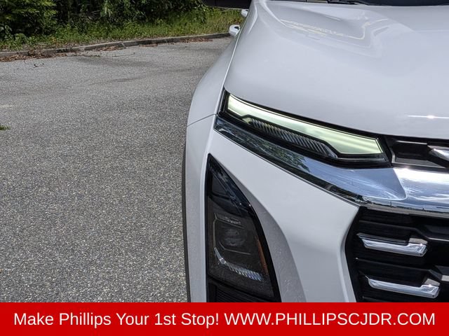 Used 2026 Chevrolet Equinox LT FWD image 9