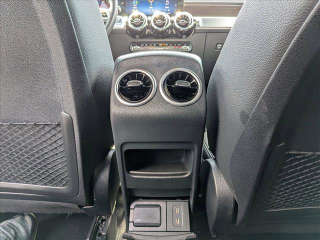 Used 2026 Mercedes-Benz GLB 250 4MATIC image 16