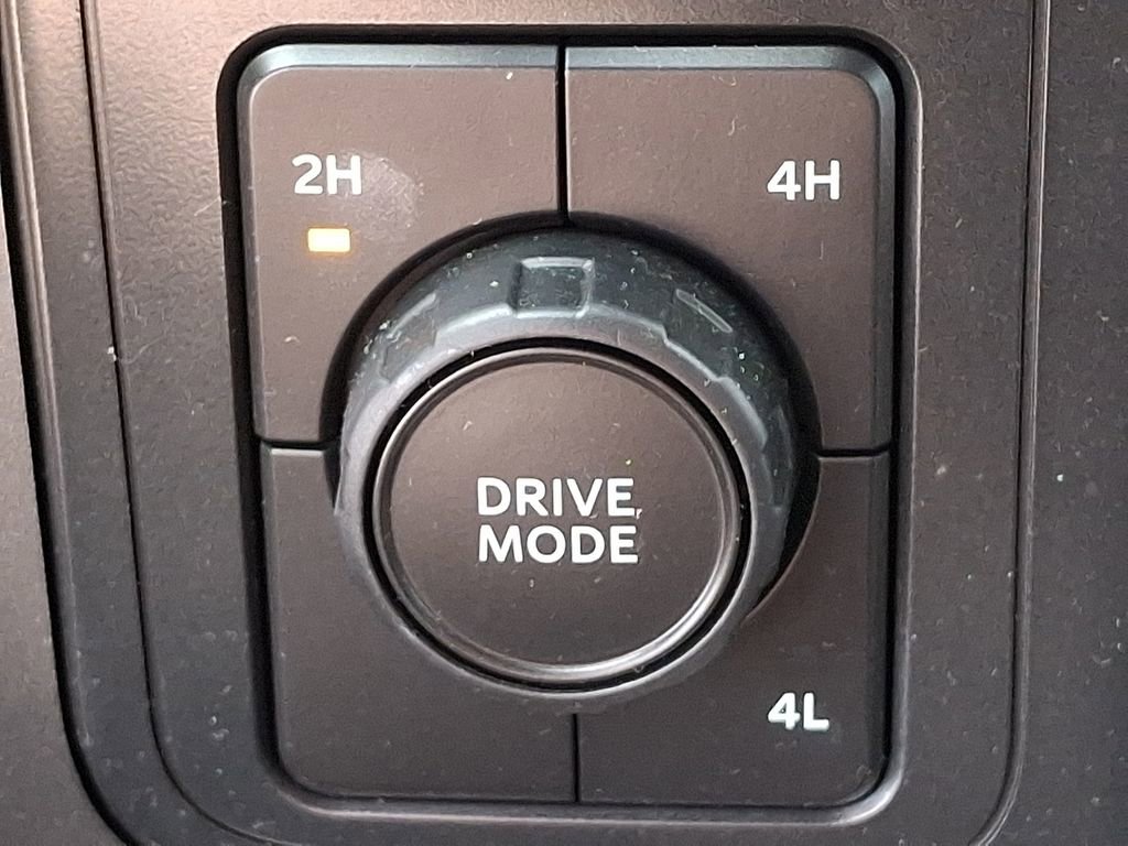 Used 2022 Ford F150 XLT w/ Equipment Group 302A High AWD/4WD image 26