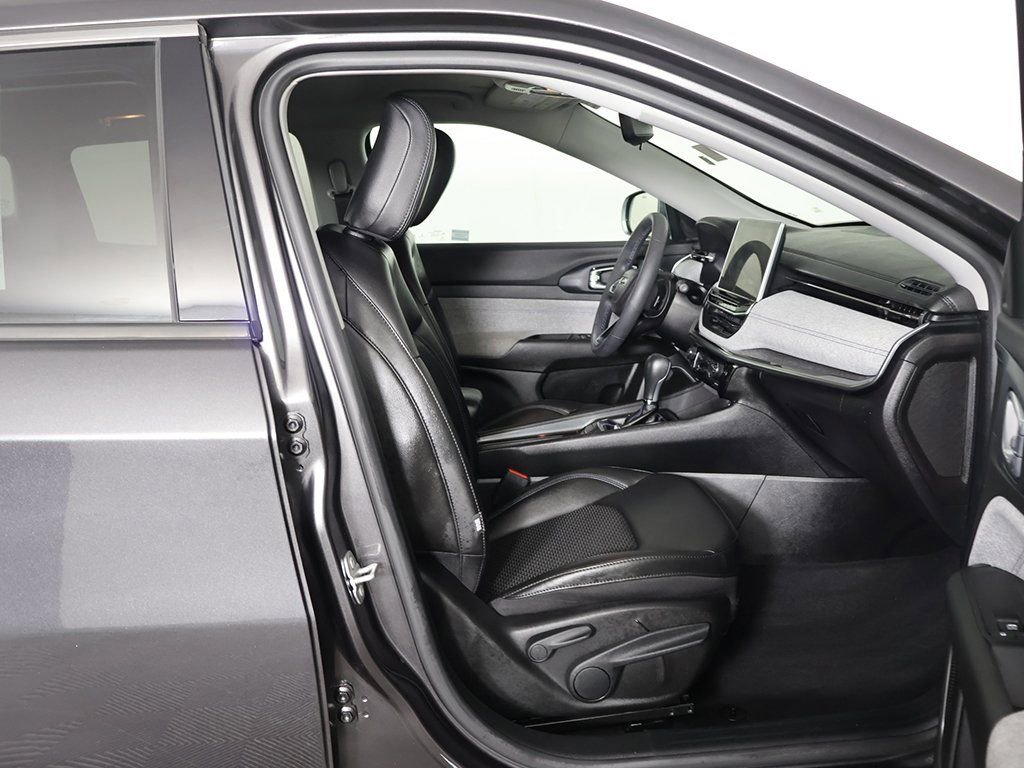 Used 2022 Jeep Compass Latitude image 27