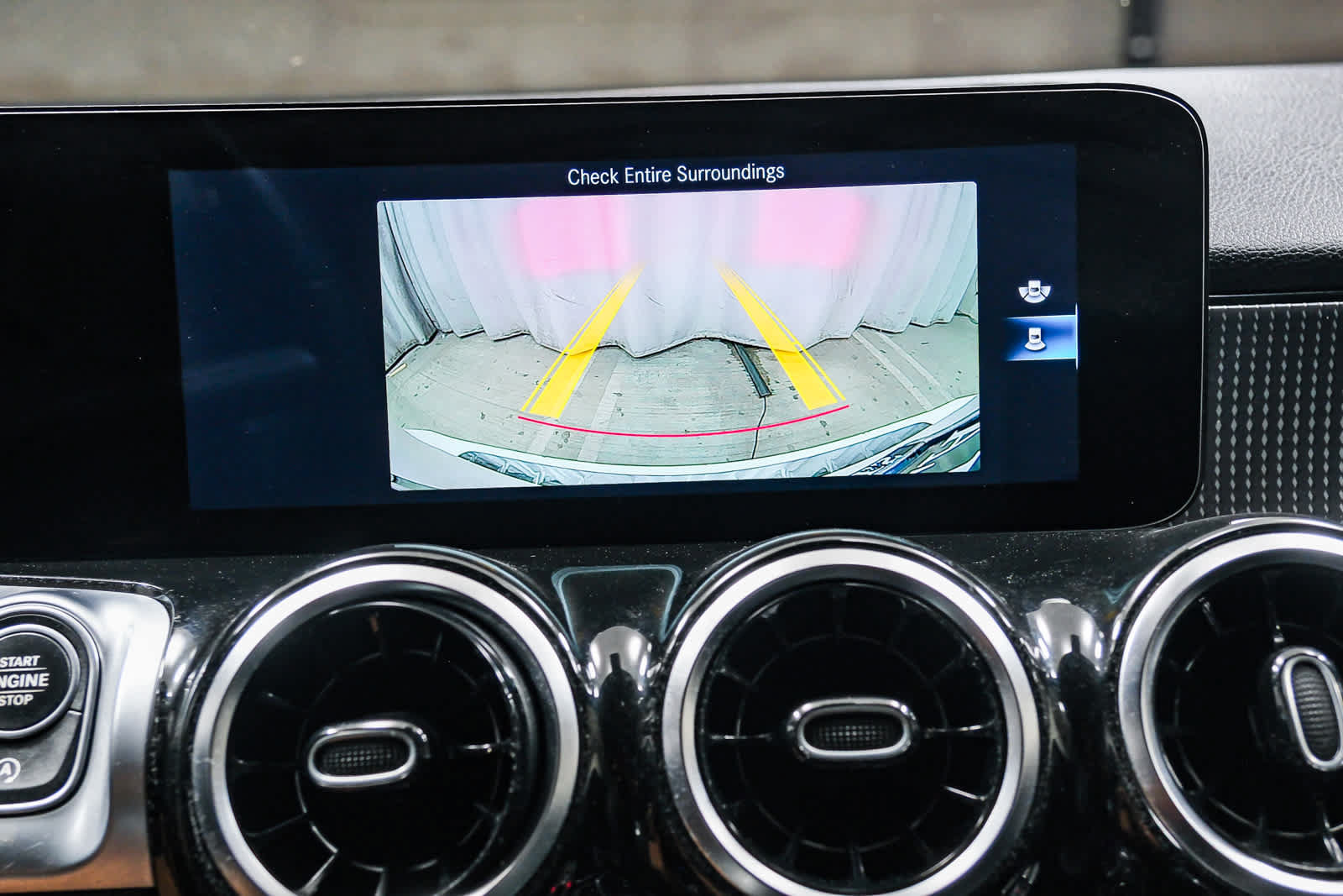 Used 2022 Mercedes-Benz GLB 250 image 30