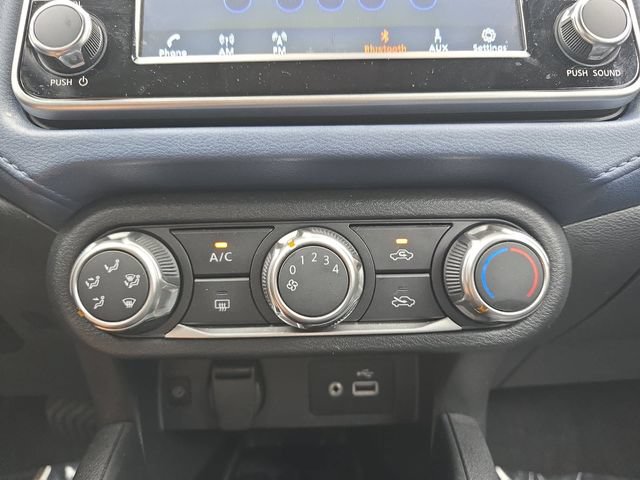 Used 2025 Nissan Versa SV w/ Trunk Package FWD image 24
