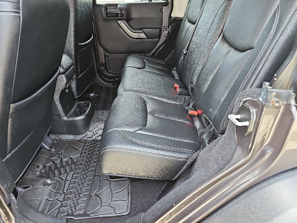 Certified 2018 Jeep Wrangler Unlimited Sport S AWD/4WD image 19