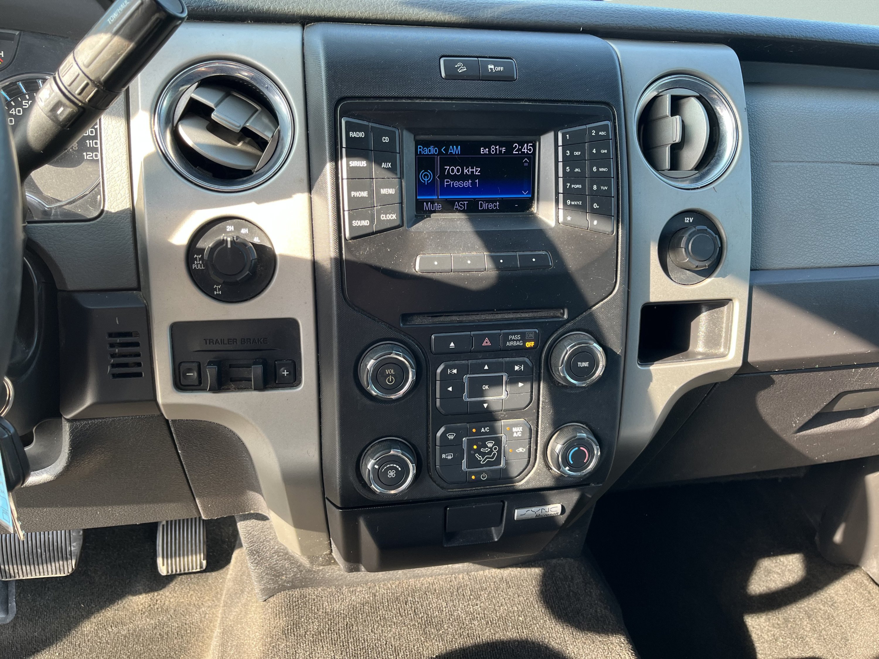 Used 2013 Ford F150 XLT w/ Luxury Equipment Group AWD/4WD image 12