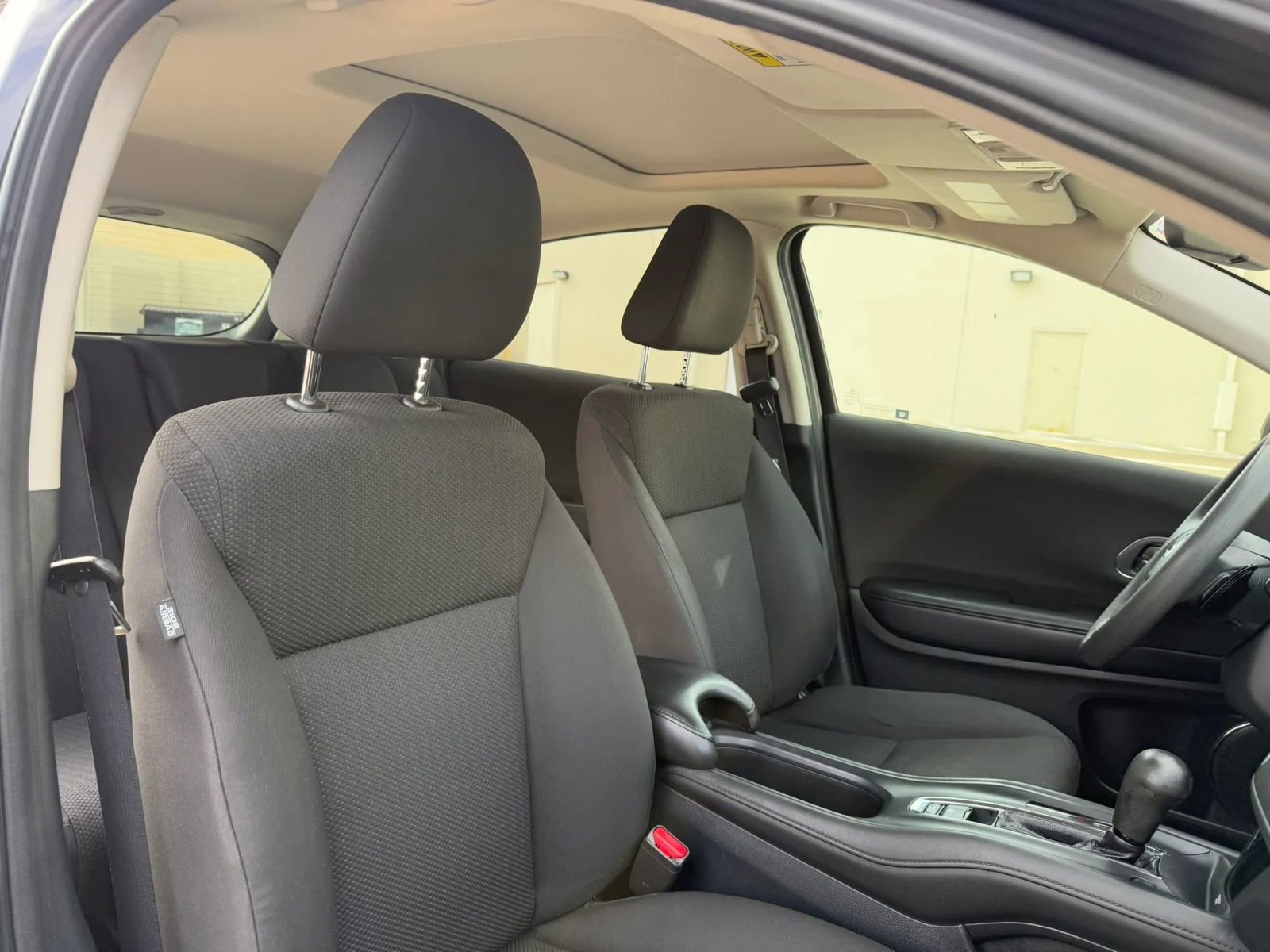 Used 2017 Honda HR-V EX image 16