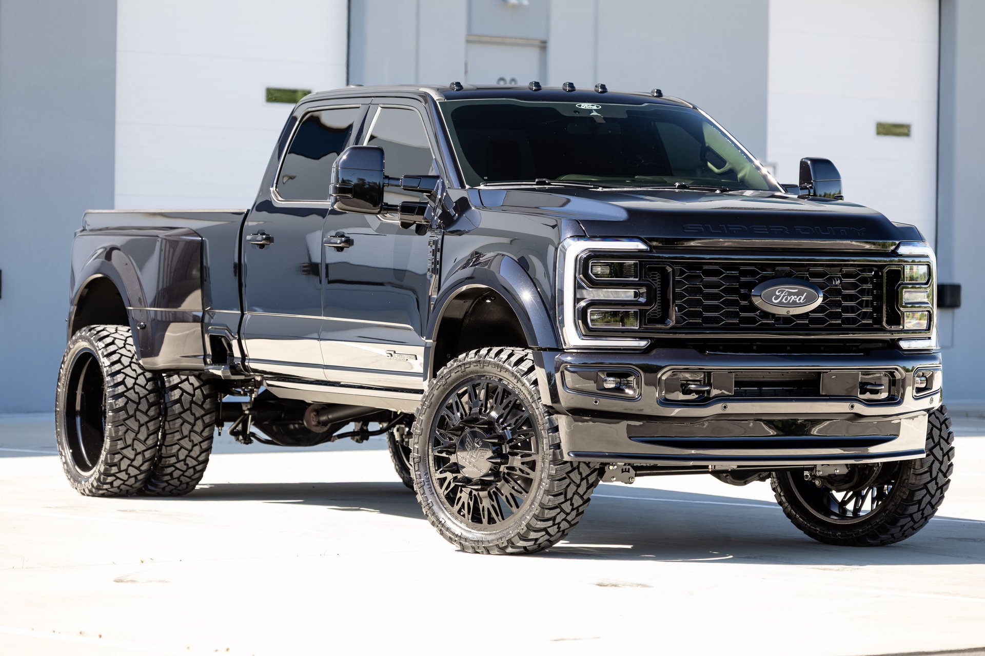 Used 2025 Ford F450 Platinum AWD/4WD image 5