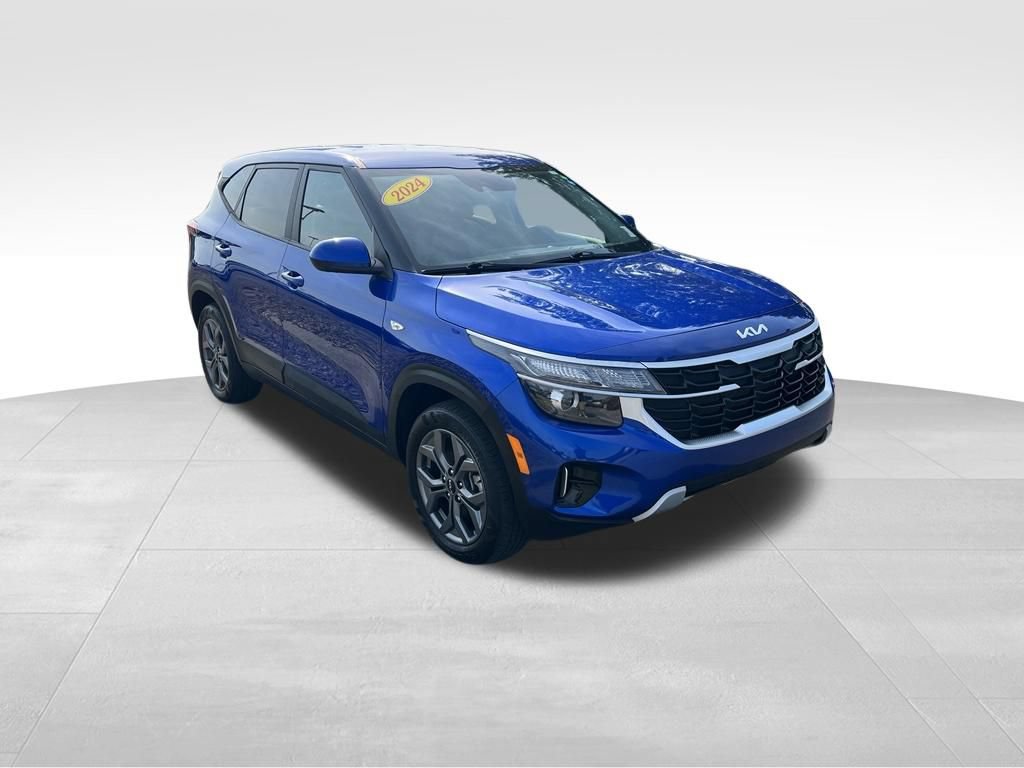 Used 2024 Kia Seltos LX AWD/4WD image 9