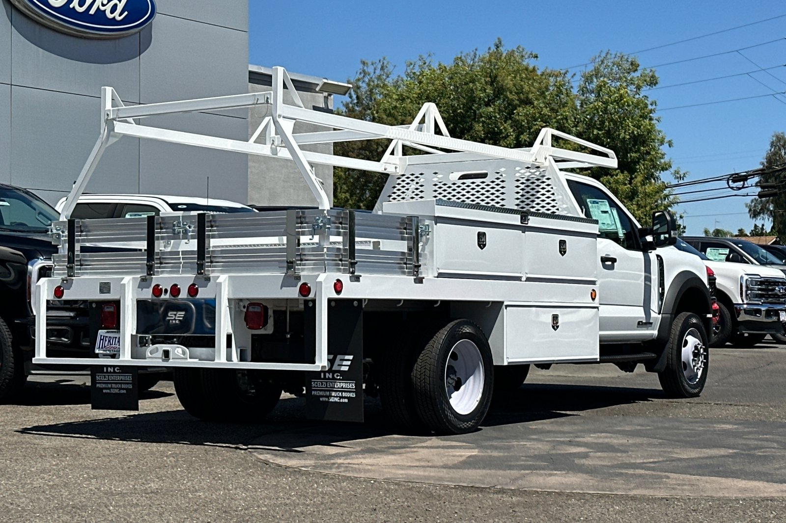 New 2024 Ford F450 XL w/ XL Chrome Package RWD image 4